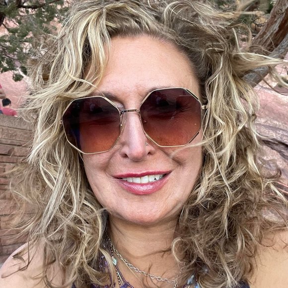 Meet your Posher, LadybirdLaugh! - Picture 5 of 6